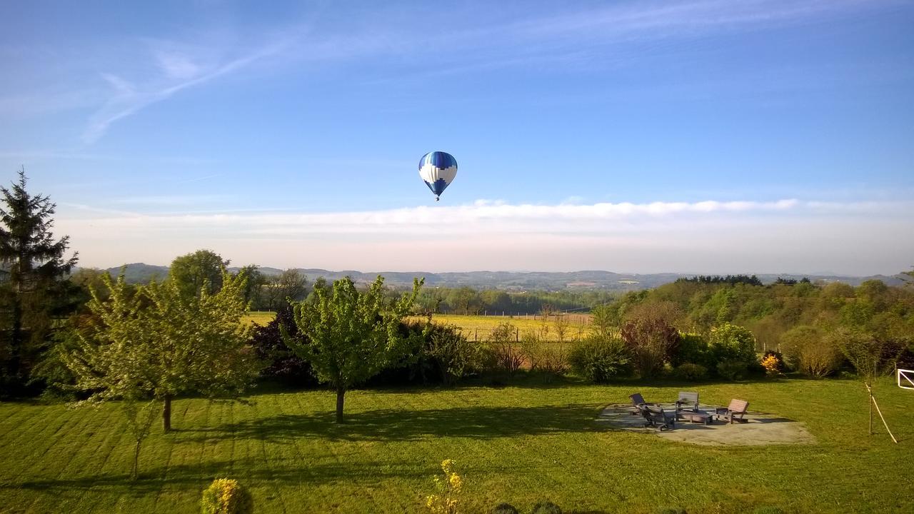 La Meridienne Des Collines Bed and Breakfast La Motte-de-Galaure Exteriör bild